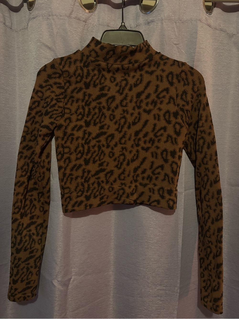 Leopard Print Long-Sleeve Crop Top - Brown